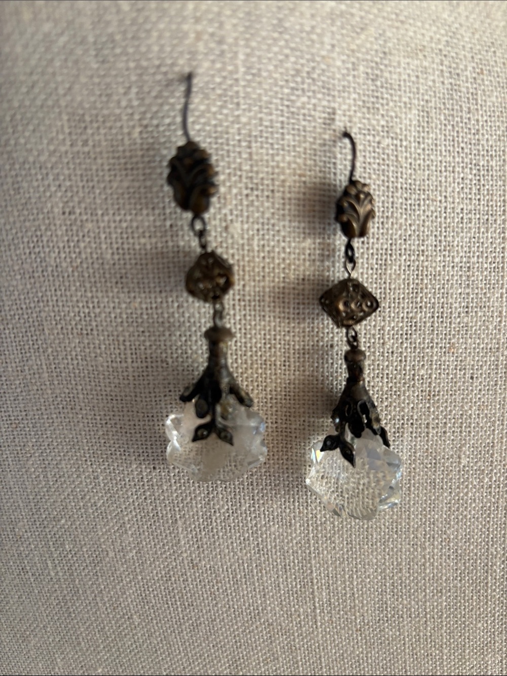 Antique-Style Clear Crystal Drop Earrings
